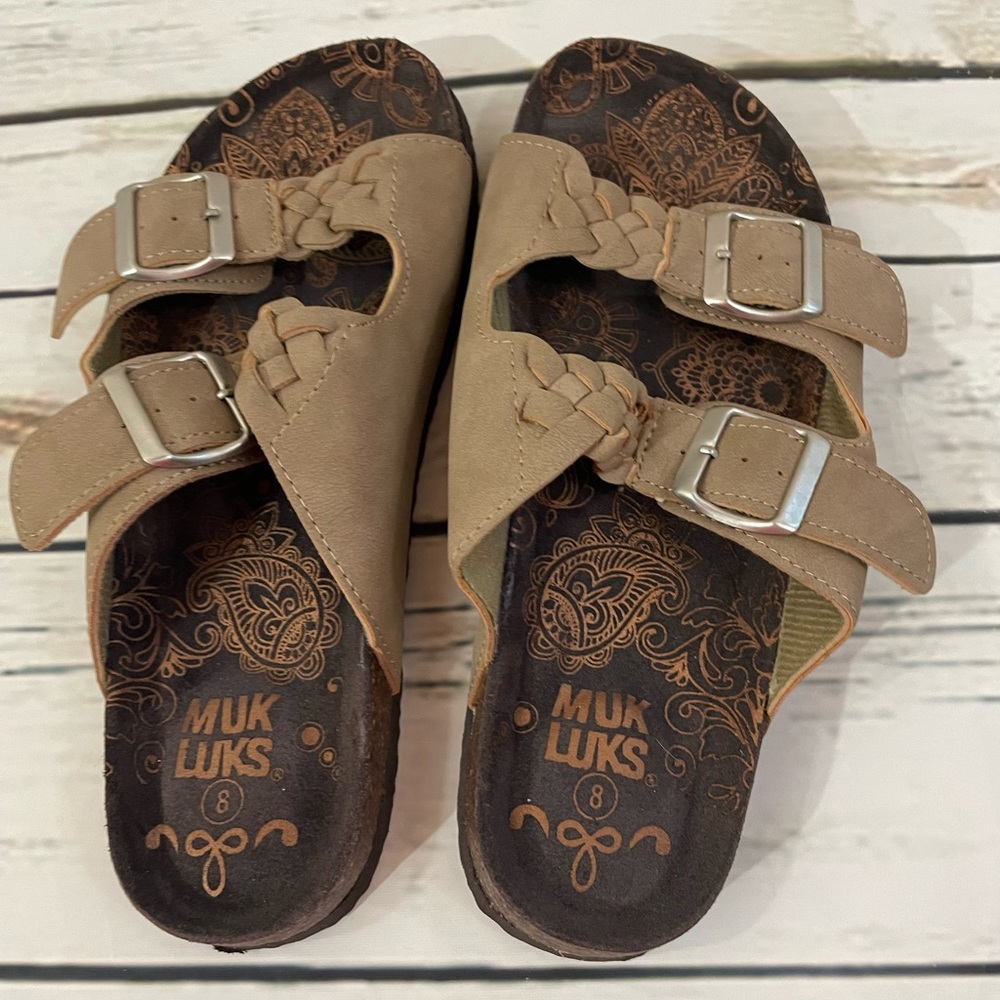 Muk-Luks Sandals like new no tags/box